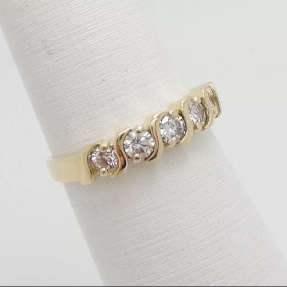1/2 carat 14k yellow gold diamond ring - Picture 2 of 6